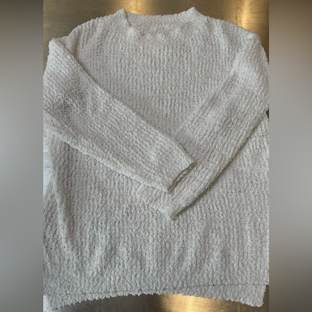 Women’s white sweater
